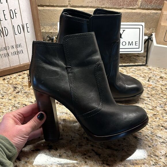 Tory Burch Lanny 110mm Bootie Black Leather Ankle boots - Picture 3 of 17